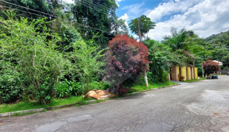 Terreno à venda no condomínio Cantareira, Mairiporã - SP