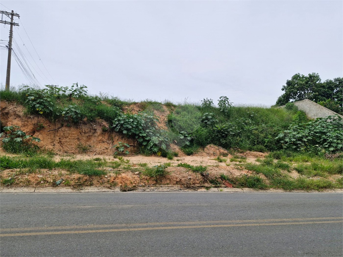 Terreno à venda no Centro, Sarapuí, SP