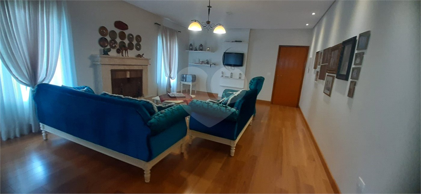 Sobrado para alugar com 4 suítes em Roseira, Mairiporã, SP