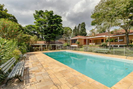 Casa Térrea à venda com 4 quartos, sendo 1 suíte, em Chácara Monte Alegre, São Paulo, SP