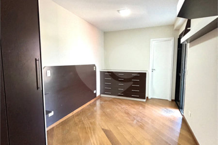 Apartamento à venda com 3 quartos, sendo 1 suíte,  em Água Fria, São Paulo, SP