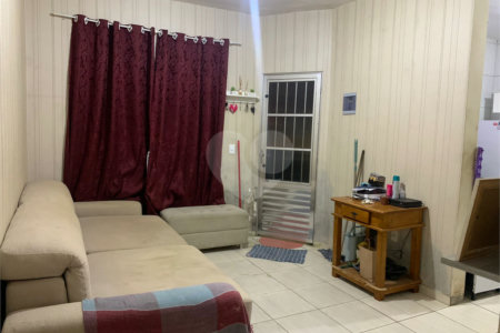 Casa à venda com 2 quartos em Jardim das Bandeiras, Mogi das Cruzes, SP