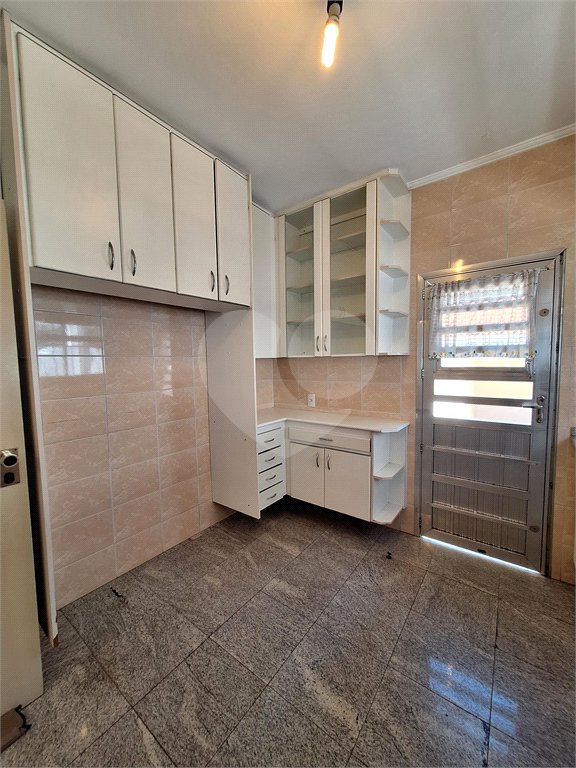 Casa à venda ou para alugar com 4 quartos, sendo 2 suítes,  em Santa Rosa, Vinhedo, SP