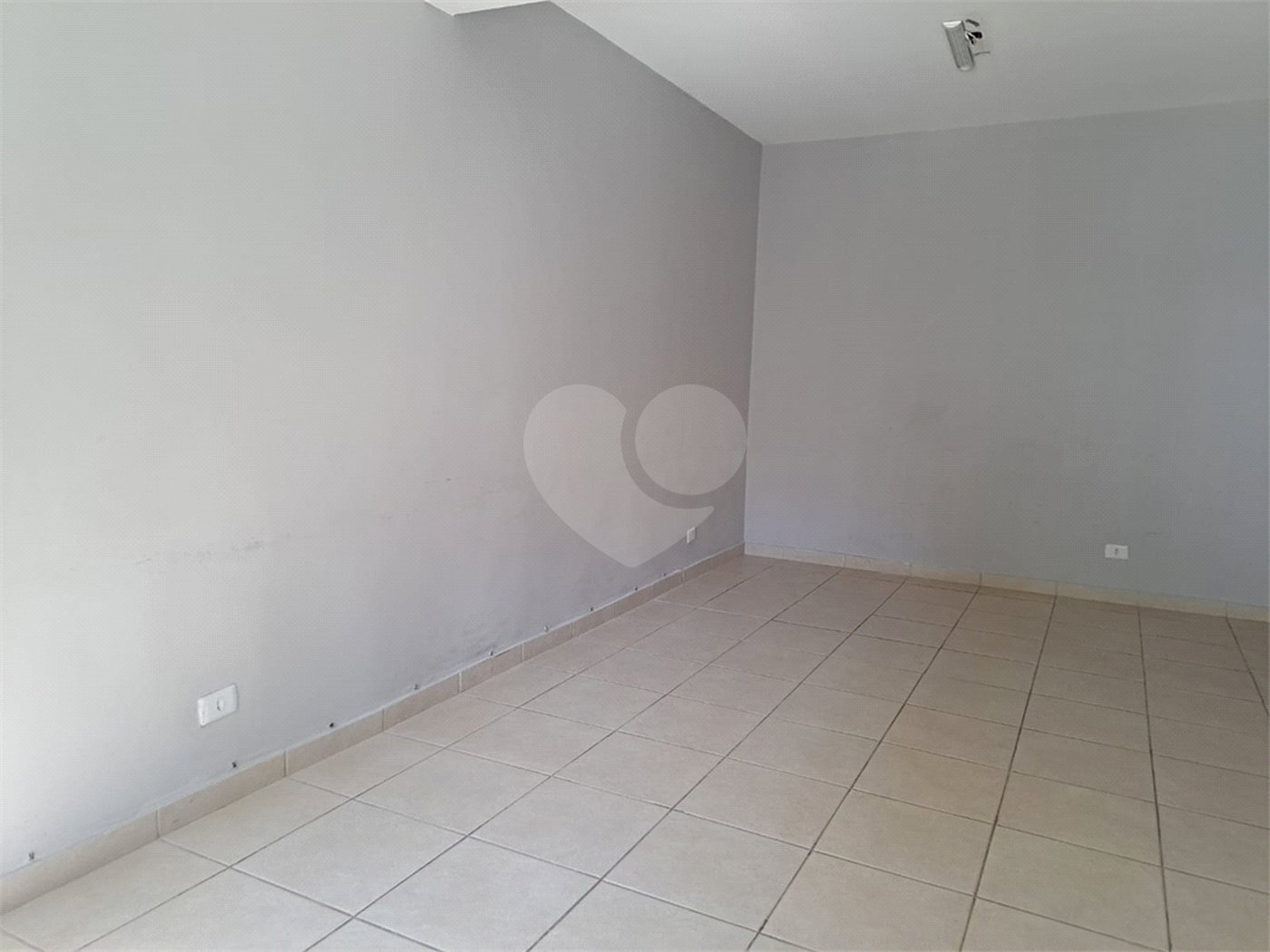 Casa Térrea para alugar com 1 quarto, sendo 3 suítes,  em Indianópolis, São Paulo, SP