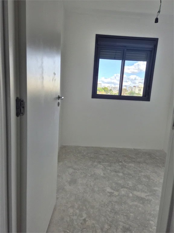 Apartamento à venda com 3 quartos, sendo 1 suíte, em Vila Anastácio, São Paulo, SP