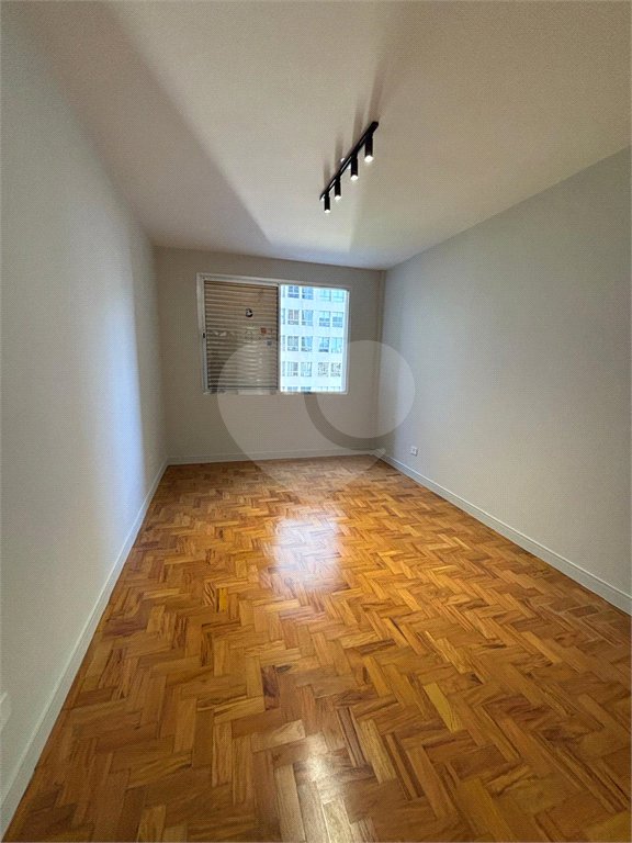 Apartamento à venda com 3 quartos, sendo 1 suíte, em Pinheiros, São Paulo, SP