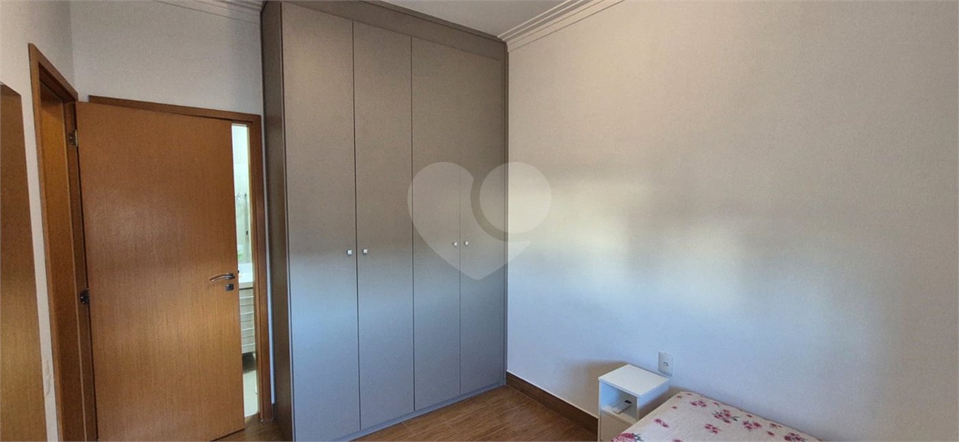 Apartamento à venda com 4 quartos, sendo 2 suítes,  no Centro, Mogi das Cruzes, SP