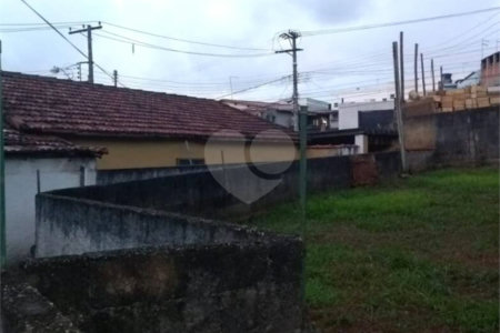 Casa à venda com 3 quartos em Jardim Indaiá, Poá, SP