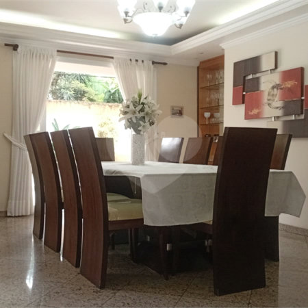 Casa à venda com 4 quartos, sendo 2 suítes, no condomínio Canamari, São Paulo - SP