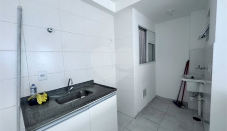 Apartamento para alugar com 1 quarto em Jardim Vila Galvão, Guarulhos, SP
