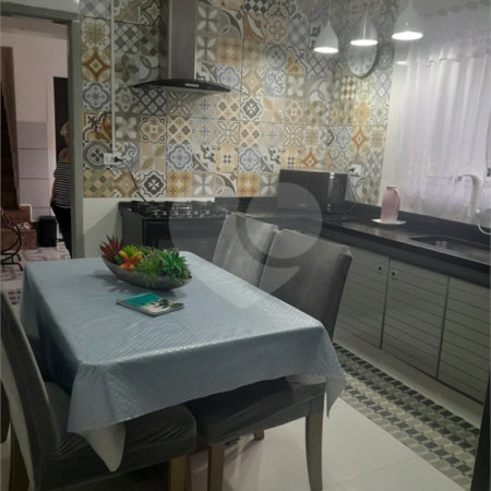 Sobrado à venda com 3 suítes em Itaim Paulista, São Paulo, SP