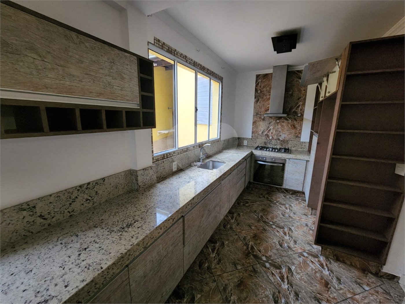 Casa à venda com 3 quartos, sendo 1 suíte, em Jardim Juliana, Mogi das Cruzes, SP