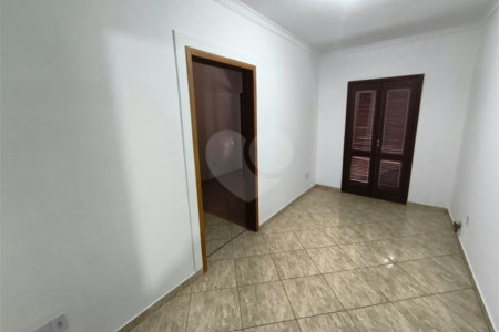 Casa à venda com 7 quartos, sendo 2 suítes,  no Centro, Itapetininga, SP