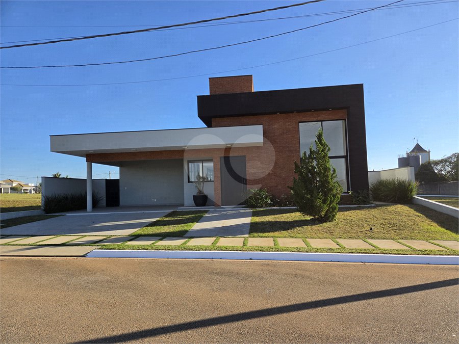Casa à venda com 3 suítes no condomínio Evidence Residencial, Araçoiaba da Serra - SP