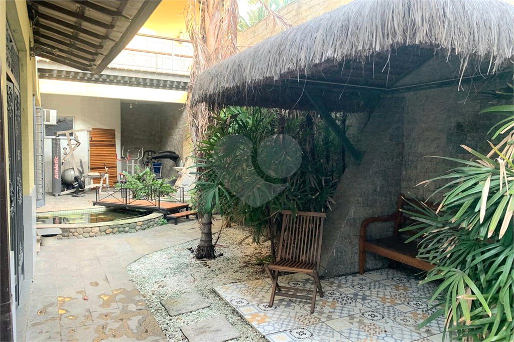 Casa à venda com 4 quartos, sendo 3 suítes, no condomínio Mirante da Barra, Rio de Janeiro - RJ