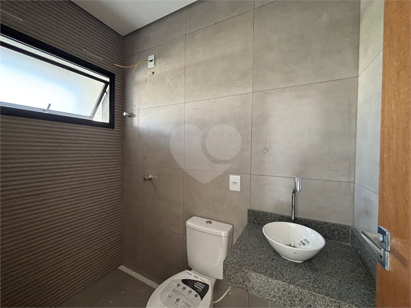 Casa de Vila à venda com 2 suítes em Jardim Novo Horizonte, Sorocaba, SP