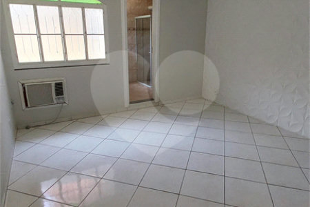 Casa à venda com 2 quartos, sendo 1 suíte, em Campo Grande, Rio de Janeiro, RJ