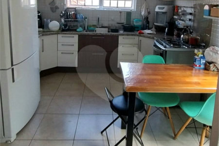 Casa à venda com 4 quartos, sendo 1 suíte,  em Santa Teresinha, São Paulo, SP