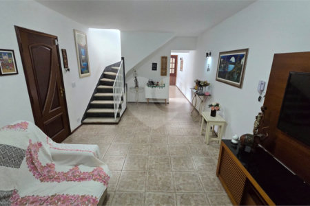 Casa à venda com 3 quartos, sendo 1 suíte, em Vila Maria Eugenia, São Paulo, SP