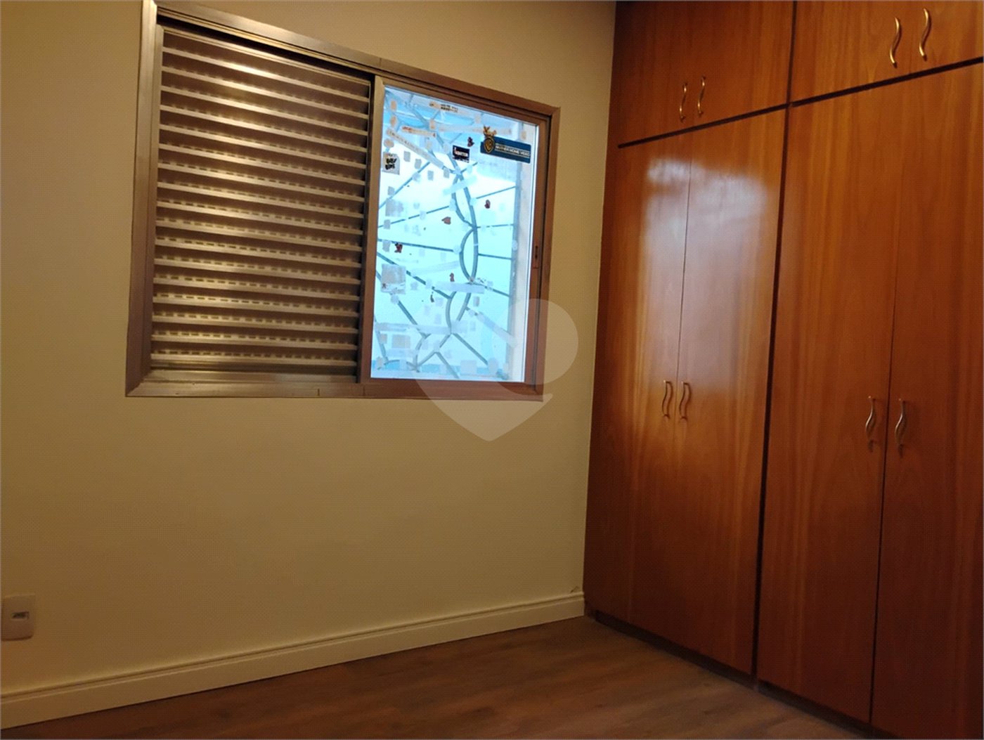 Sobrado à venda com 3 quartos, sendo 1 suíte, em Vila Paulista, São Paulo, SP