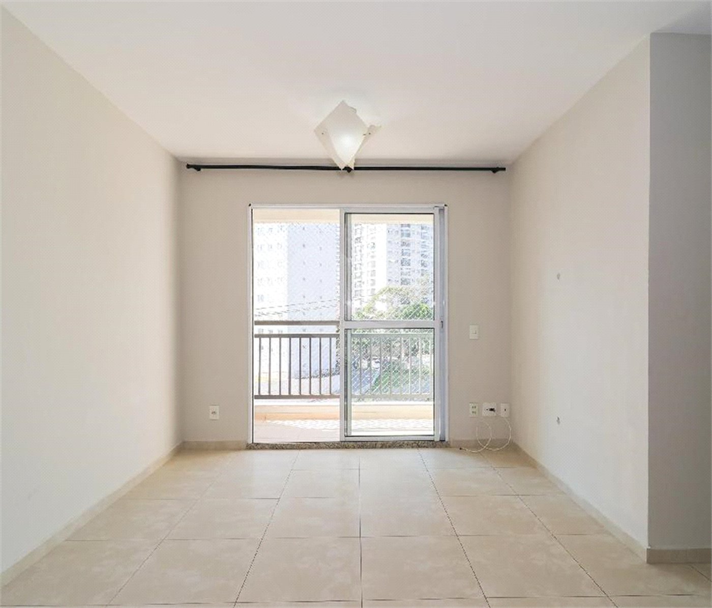 Apartamento à venda com 3 quartos, sendo 1 suíte, em Parque Reboucas, São Paulo, SP