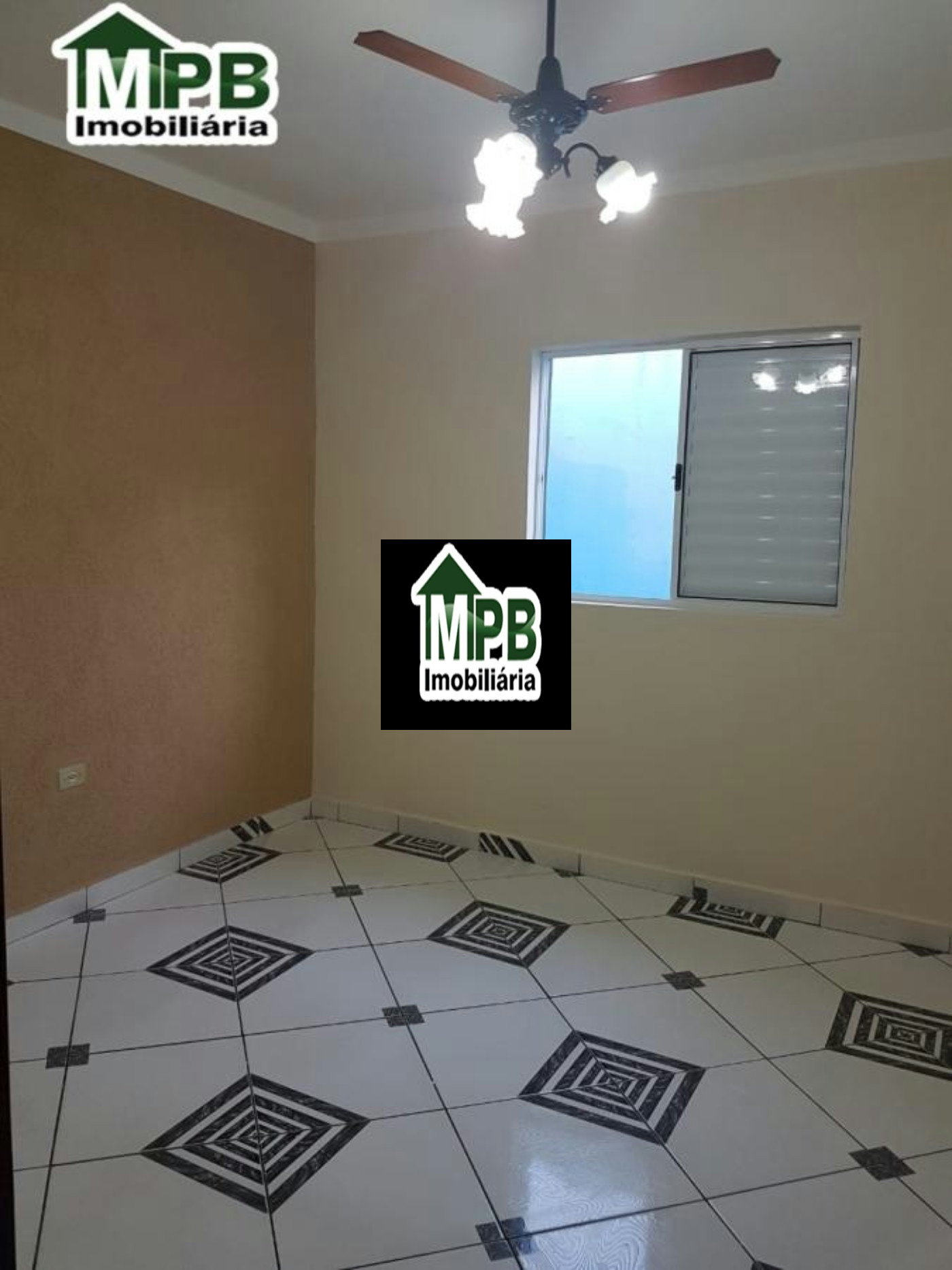 Sobrado à venda com 2 quartos, sendo 1 suíte, em Jardim Santa Luiza, Sorocaba, SP