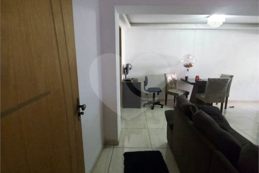 Sobrado à venda com 8 quartos no Brasilândia, São Paulo, SP