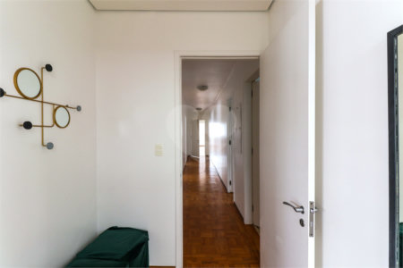 Apartamento à venda com 4 quartos, sendo 1 suíte, em Jardim Paulista, São Paulo, SP