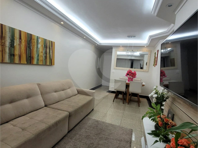 Apartamento à venda com 3 quartos, sendo 1 suíte, em Jardim Marajoara, São Paulo, SP