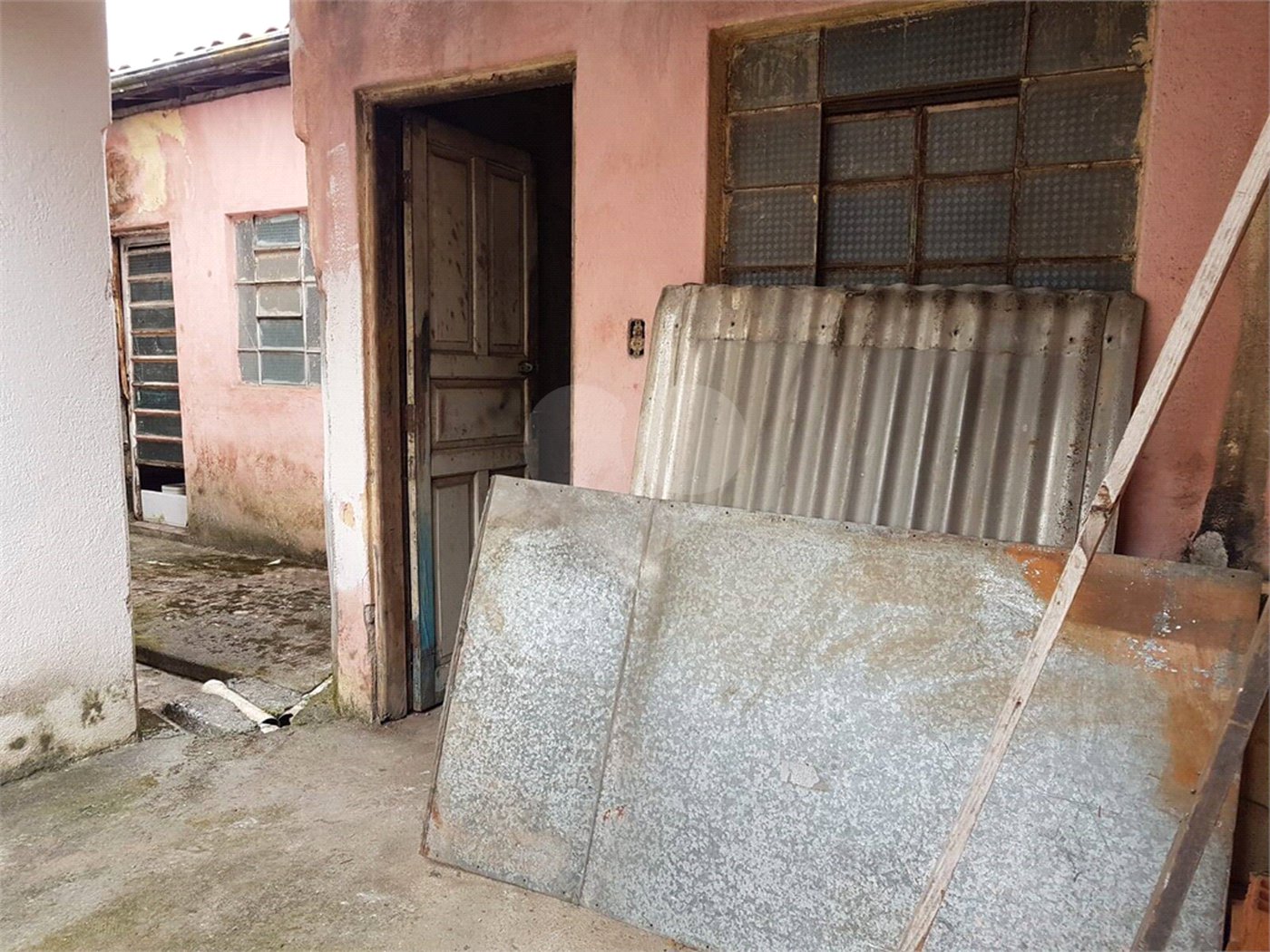 Casa à venda com 3 quartos em Jardim Helena, Ferraz de Vasconcelos, SP