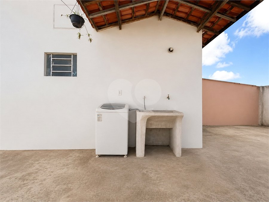 Casa à venda com 2 quartos em Loteamento Gramado I, Itapetininga, SP