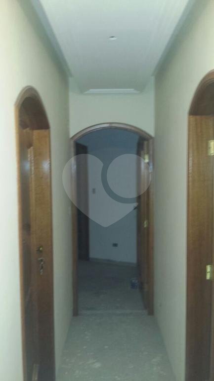 Sobrado à venda com 5 quartos, sendo 3 suítes, em Tremembé, São Paulo, SP