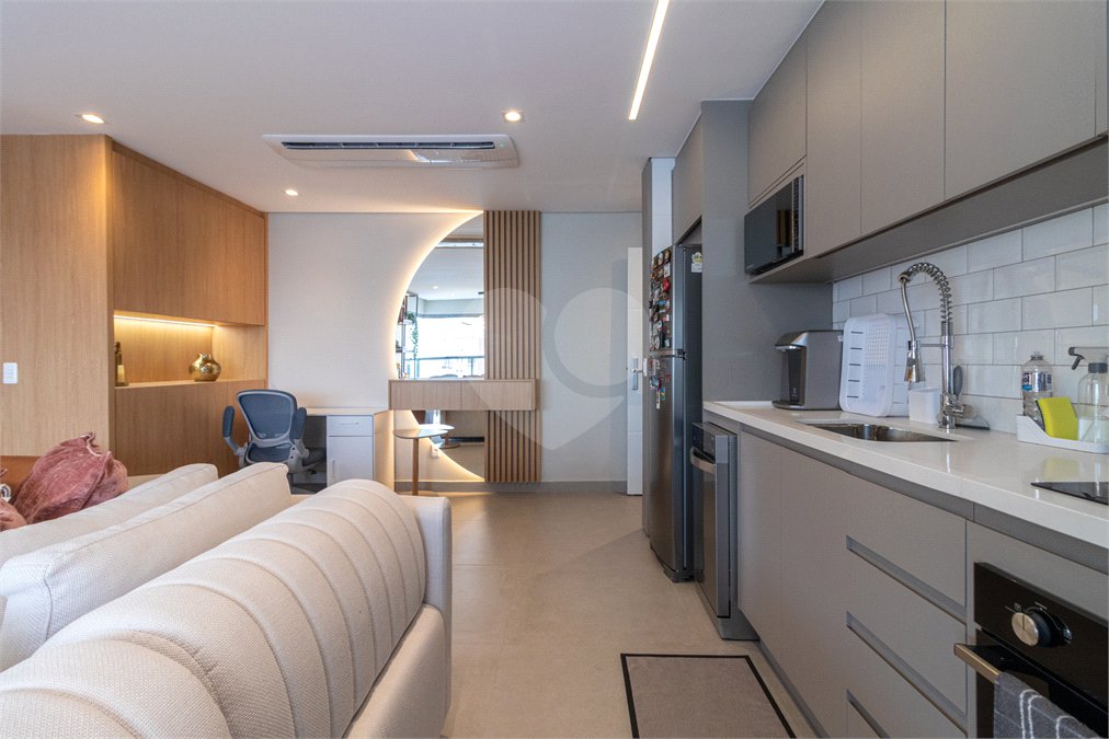 Apartamento à venda com 2 suítes em Santo Amaro, São Paulo, SP