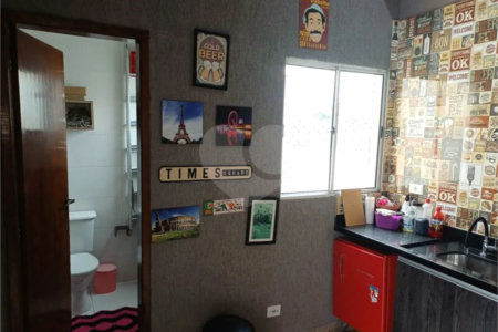 Casa à venda com 3 quartos, sendo 1 suíte, no condomínio Residencial Shekinah, São Paulo - SP