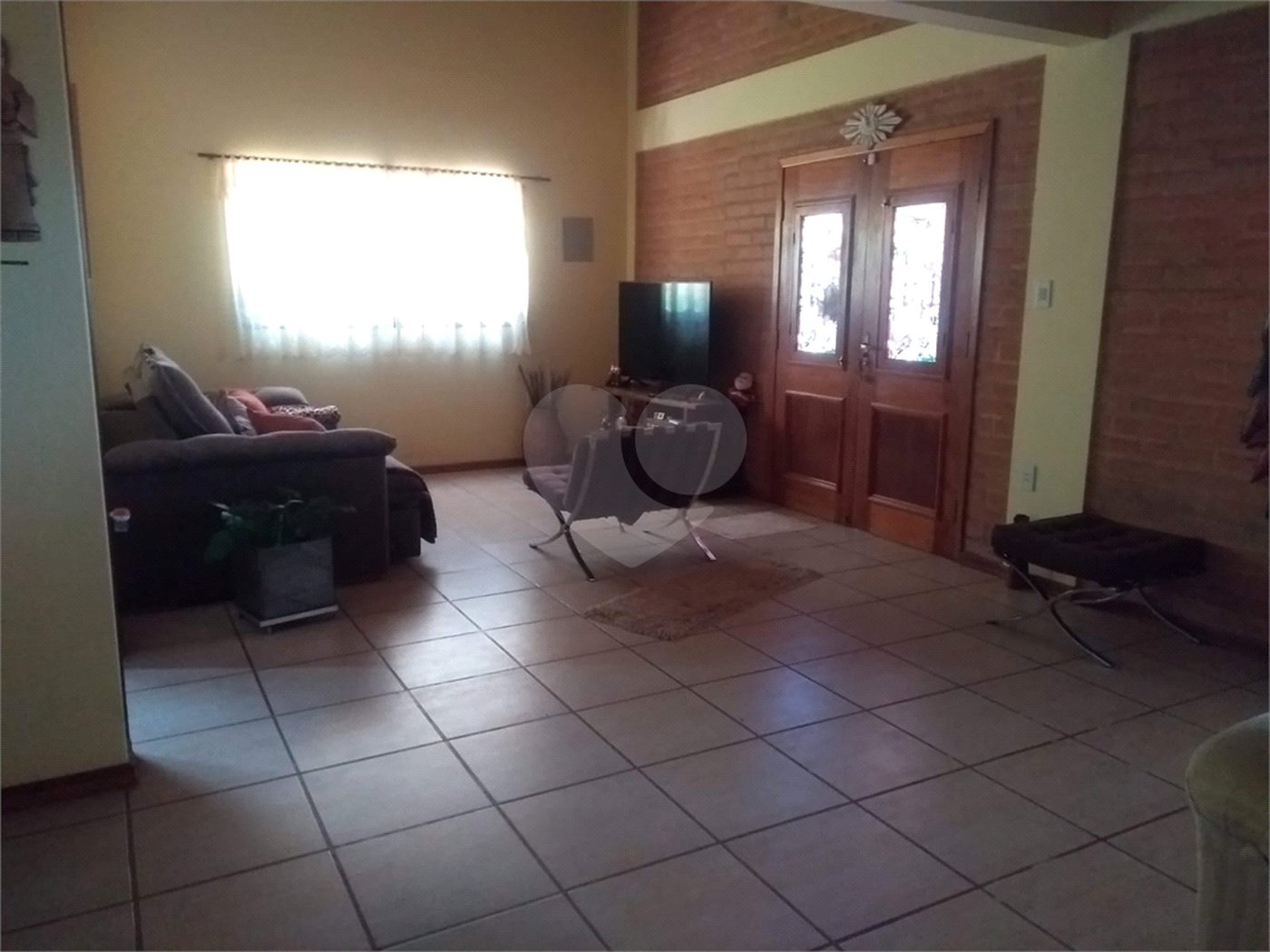 Chácara à venda com 4 quartos, sendo 1 suíte, em Bairro dos Pires, Extrema, MG