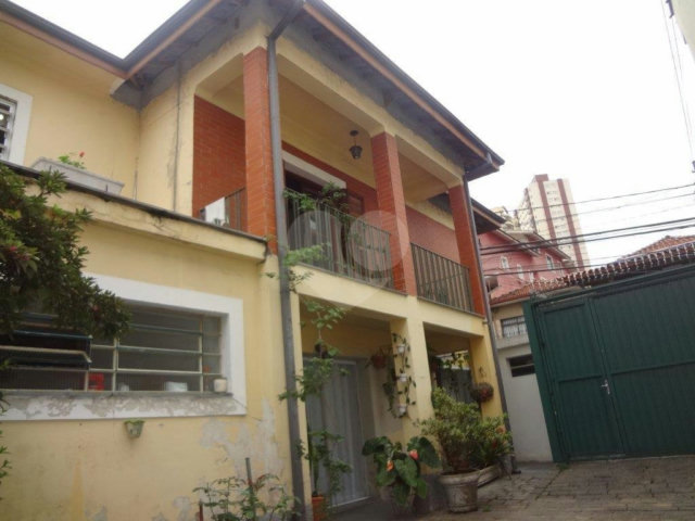 Sobrado à venda com 5 quartos, sendo 1 suíte,  em Santana, São Paulo, SP