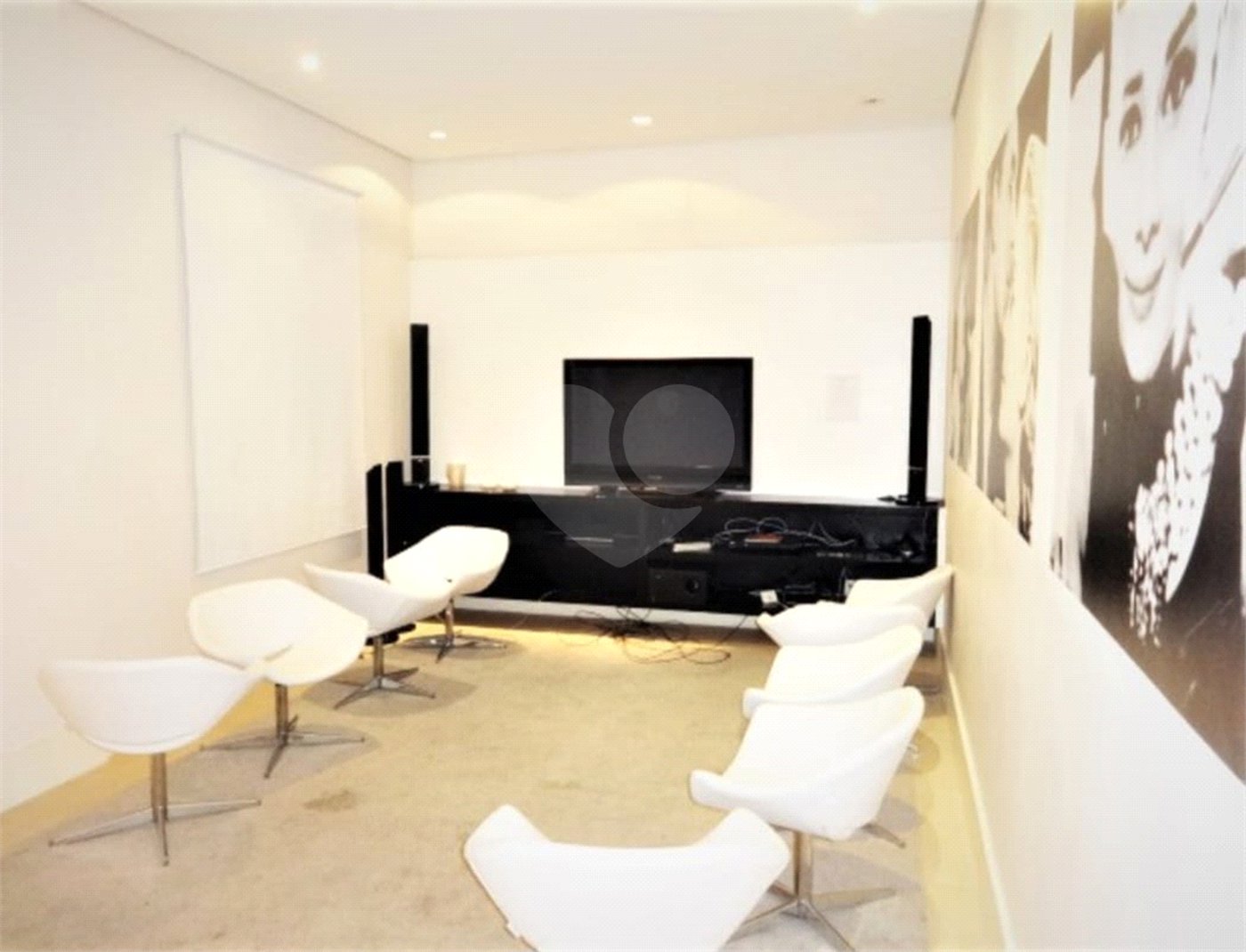 Apartamento para alugar com 3 quartos, sendo 2 suítes, em Brooklin Paulista, São Paulo, SP