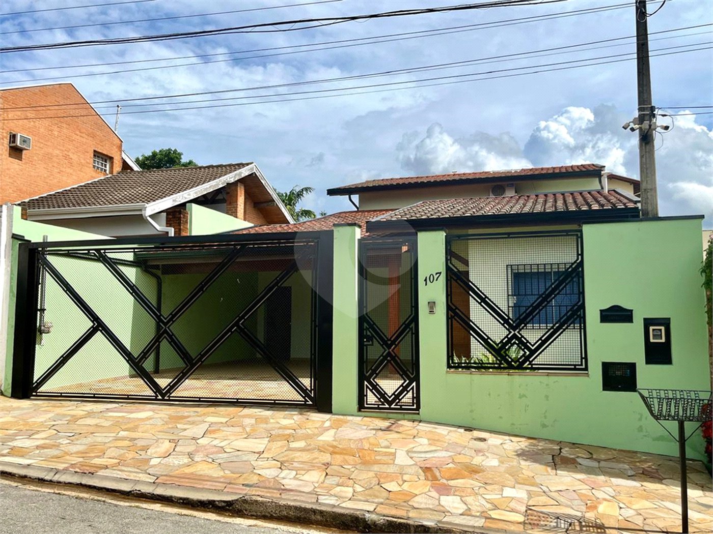 Casa Térrea à venda com 3 quartos, sendo 1 suíte,  em Cidade Universitária, Campinas, SP
