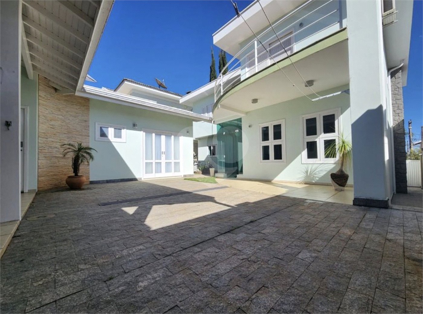 Casa à venda com 3 suítes no condomínio Villagio Di Verona, Vinhedo - SP
