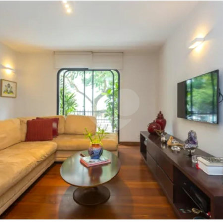 Duplex à venda com 5 quartos, sendo 4 suítes,  em Cerqueira César, São Paulo, SP