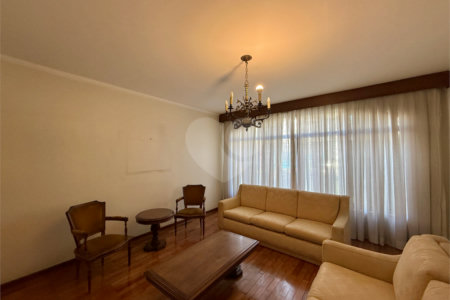 Casa à venda com 3 quartos, sendo 1 suíte,  em Vila Cruzeiro, São Paulo, SP