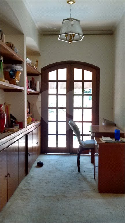 Casa à venda com 5 quartos, sendo 2 suítes, em Horto Florestal, São Paulo, SP