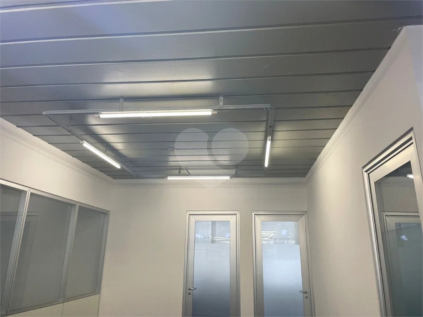 Conjunto comercial para locação no Brooklin 586 m² 10 vagas de garagem