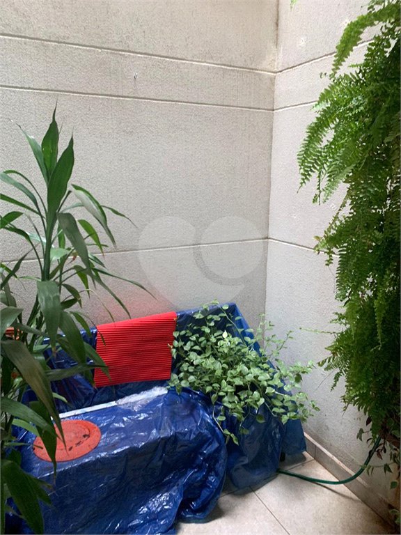 Casa à venda com 3 quartos, sendo 1 suíte, no condomínio Parque Vitória, São Paulo - SP
