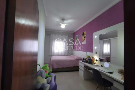 Sobrado à venda com 3 quartos, sendo 1 suíte, em Jardim Dois Corações, Sorocaba, SP