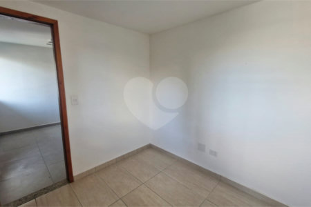 Apartamento à venda com 2 quartos em Chora Menino, São Paulo, SP