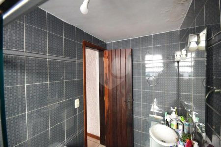 Casa à venda com 5 quartos, sendo 1 suíte, no condomínio Vivendas, Rio de Janeiro - RJ