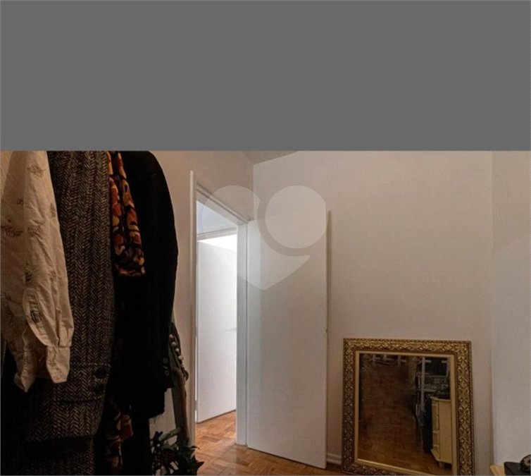 Apartamento à venda com 3 quartos, sendo 1 suíte,  em Aclimação, São Paulo, SP