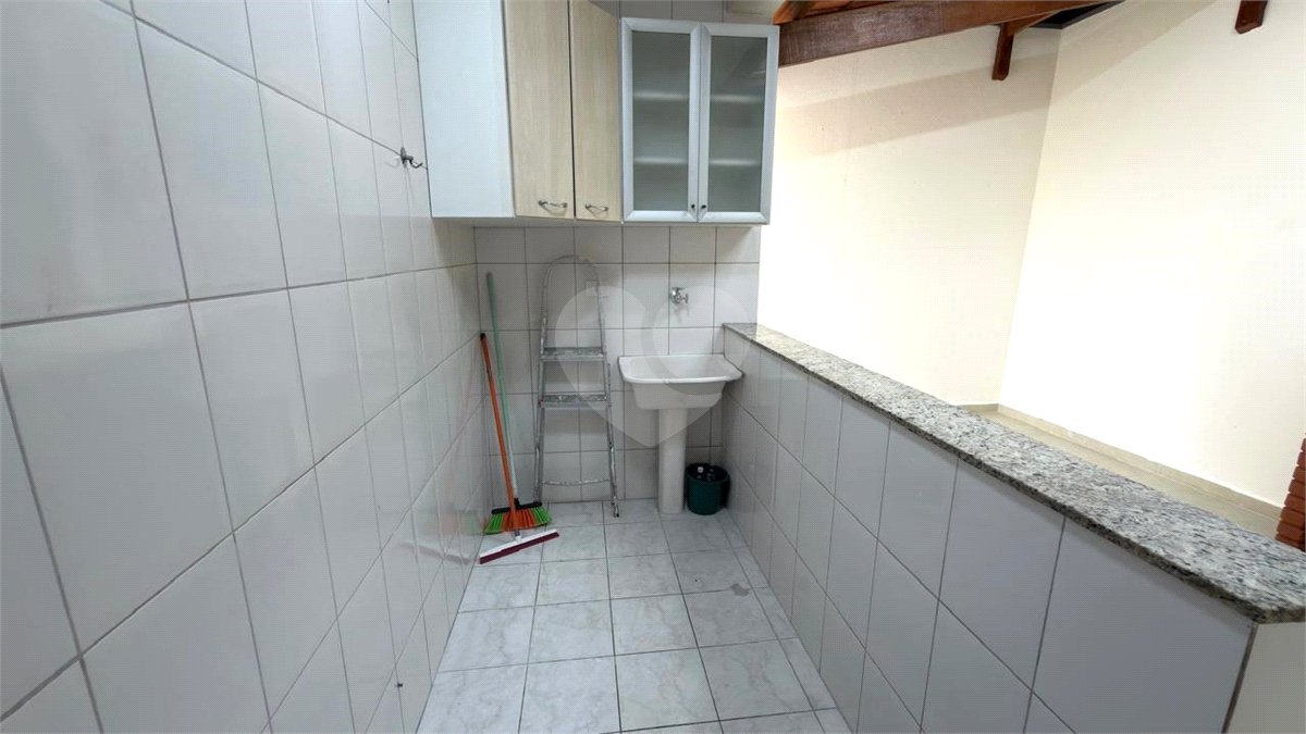 Sobrado à venda com 3 quartos, sendo 1 suíte, em Jardim Vila Formosa, São Paulo, SP