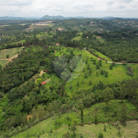 Sítio à venda com 3 quartos, sendo 1 suíte, em City Castello, Itu, SP